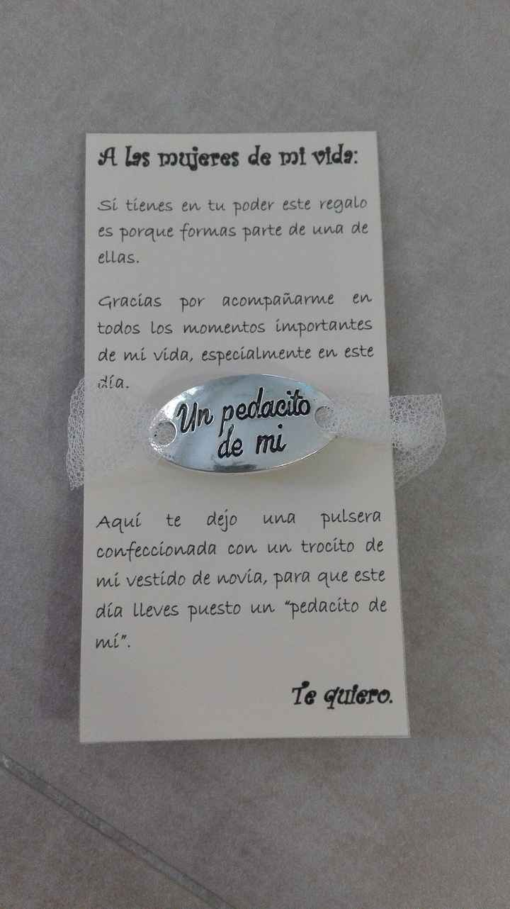 Pulseras de mi vestido