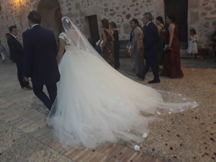  Vestido y como recogerse la cola. - 3