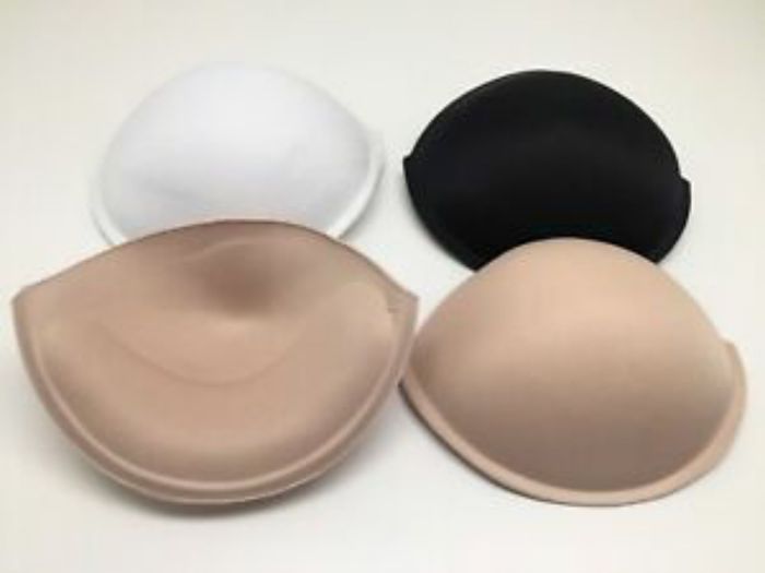 Cascos cosidos al vestido? 1