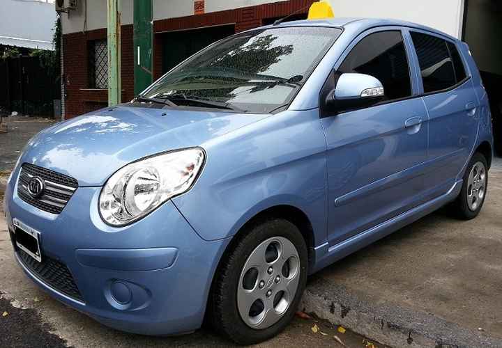 Kia Picanto para ir a la iglesia