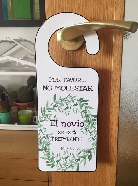 Colgadores puertas hotel 2