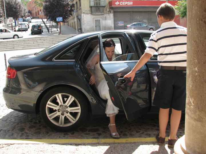 saliendo del coche