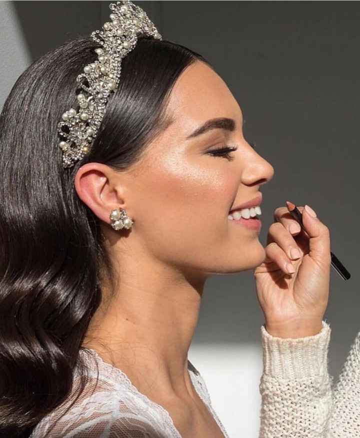 Pelo suelto con diadema - 2