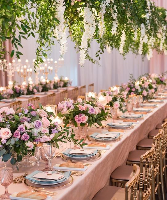 Escoger la decoración floral para el día B 20