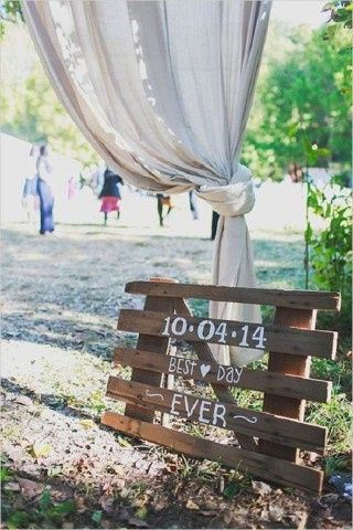 Ideas utilización palets en bodas 10