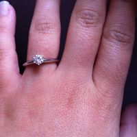 Pongamos todas nuestro anillo de compromiso - 1