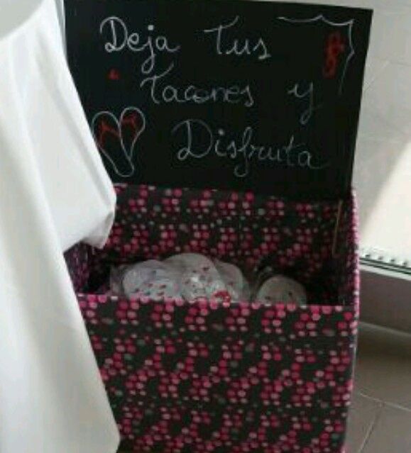 Zapatillas para invitados - 1