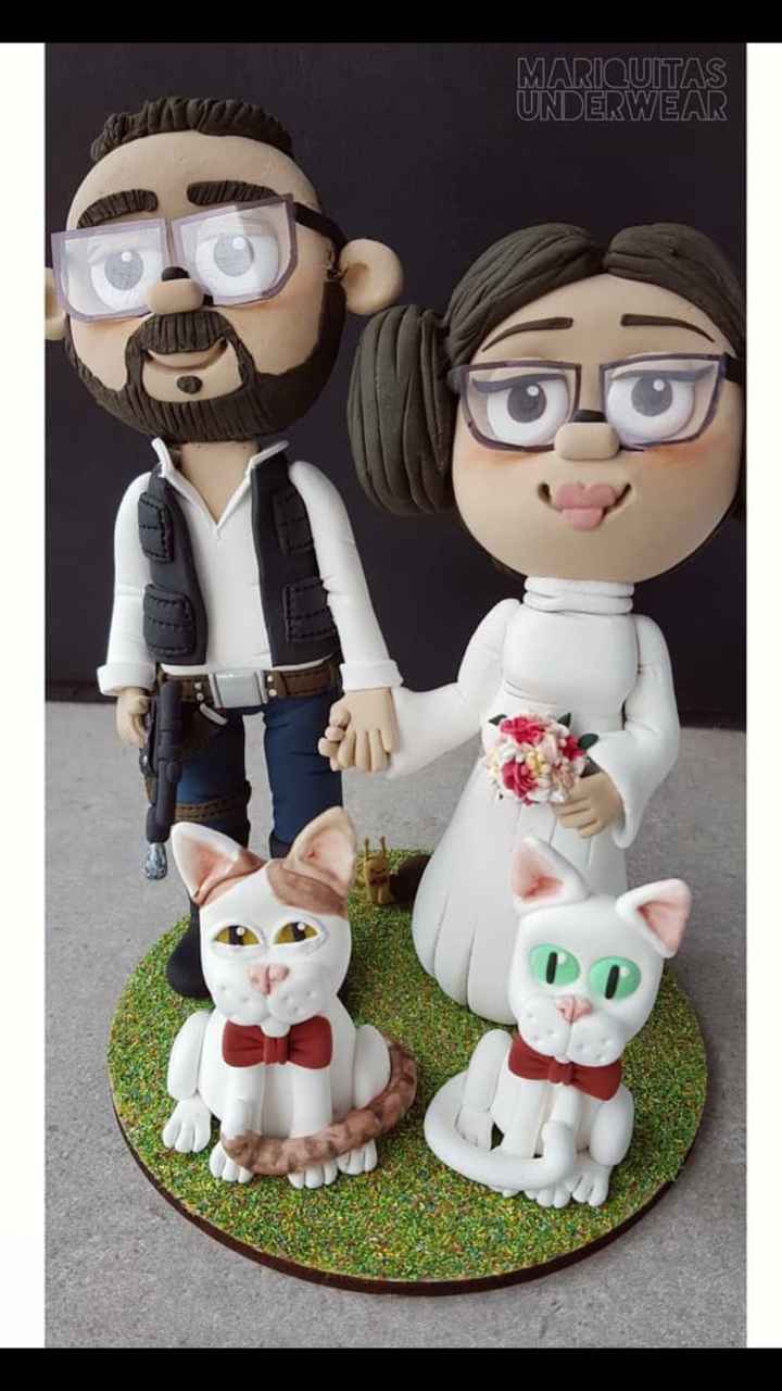 Nuestras figuras para la tarta - novia friki - 1