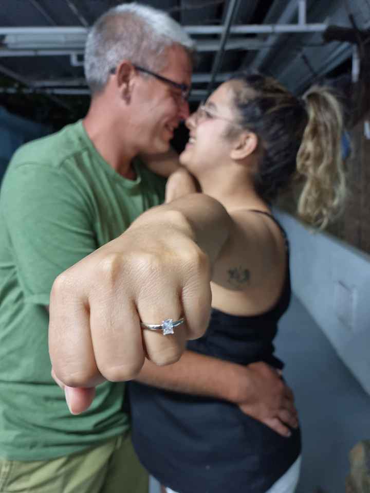 Inspiración para enseñar tu anillo de compromiso - 1