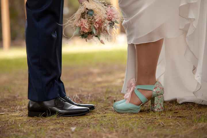 ¿Zapatos blancos o de color? - 1