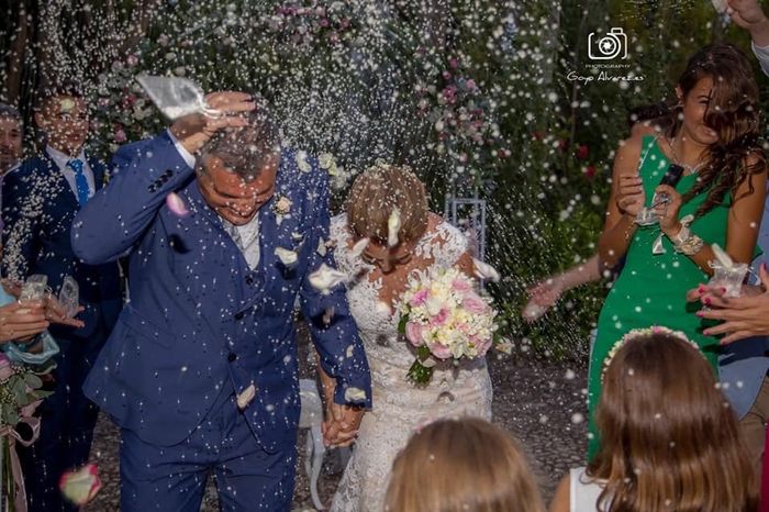 Salida de los novios