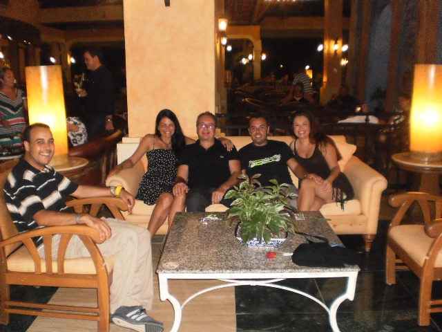 mis niñas con sus mariditos y Fernando