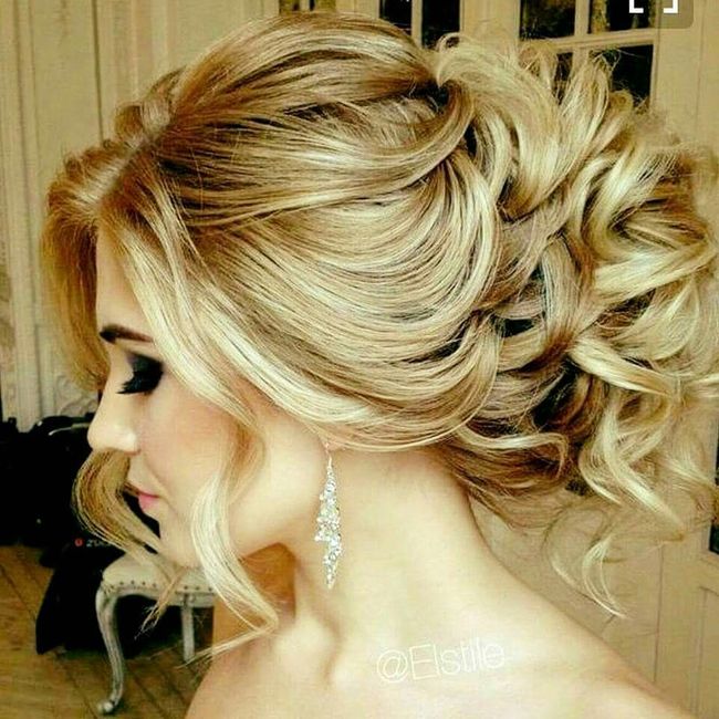 Que peinado le pondrias a este vestido? - 2