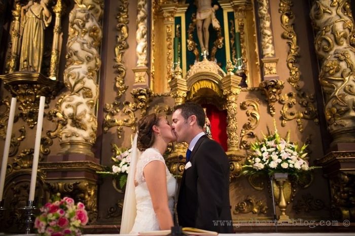 Beso recien casados