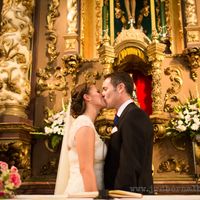 Beso en la Iglesia