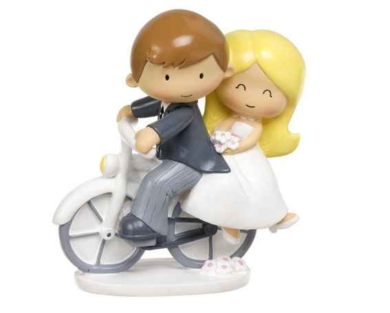 LOS NOVIOS DE LA TARTA