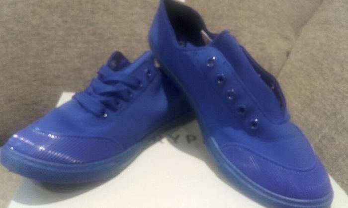 Los zapatos y zapatillas. - 2