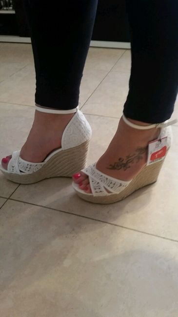 Ayuda con  los zapatos - 2