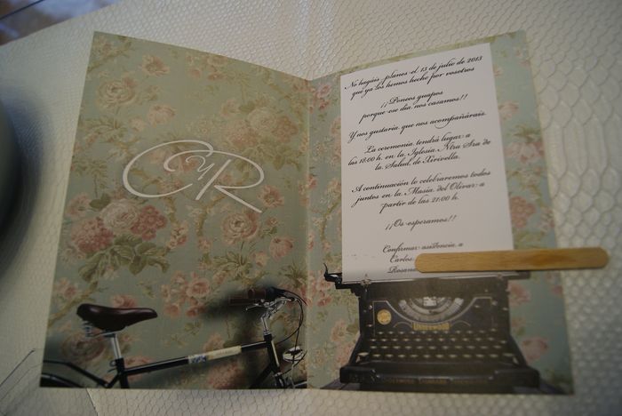 invitación por dentro
