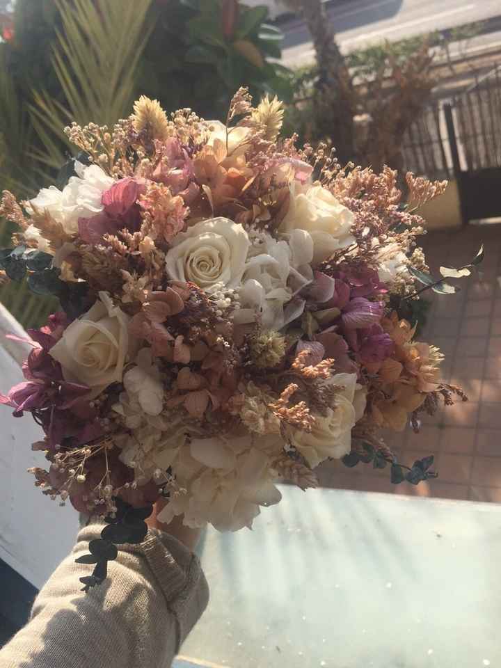 Mi corona de flores preservadas!! - 1