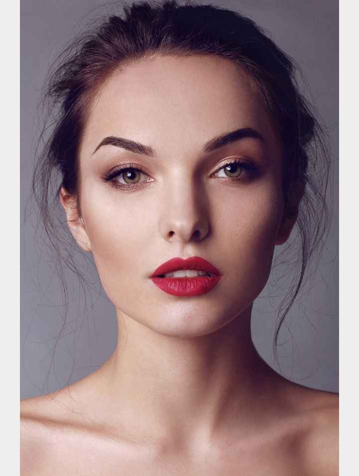 Novia con labios rojos, ¿si o no? - 1