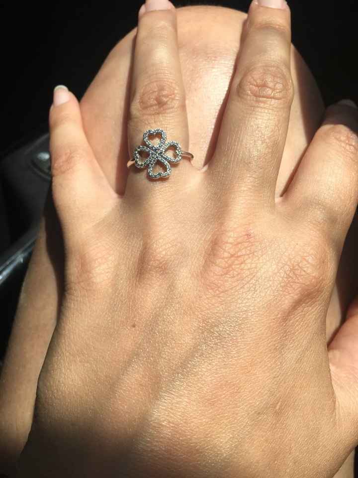 Mi anillo de compromiso - 1