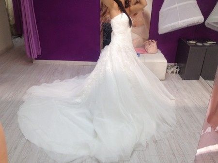 Cual peinado para este vestido? 