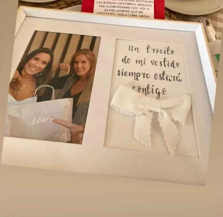 Sorprender a mis amigas el día de la boda con detalles emotivos - 1