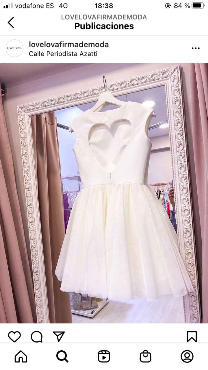 Vestido de novia corto con mucho tul - 1