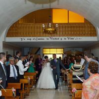 Entrando a la iglesia