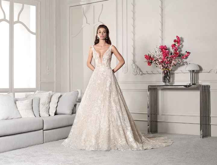ahi esta mi vestido !!
