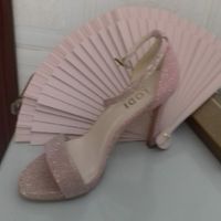 ¿De qué color vais a llevar los zapatos? - 1