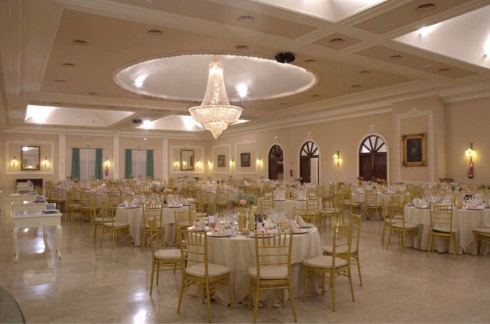 ¿Tenéis pensado decorar las sillas del banquete? 6