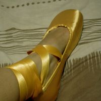 bailarinas amarillas