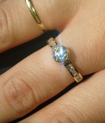 Pongamos todas nuestro anillo de compromiso - 2