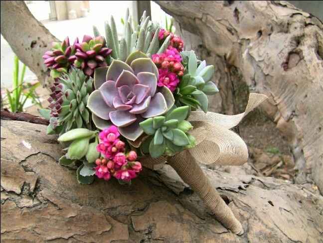 Bouquet + cactus = love - 1