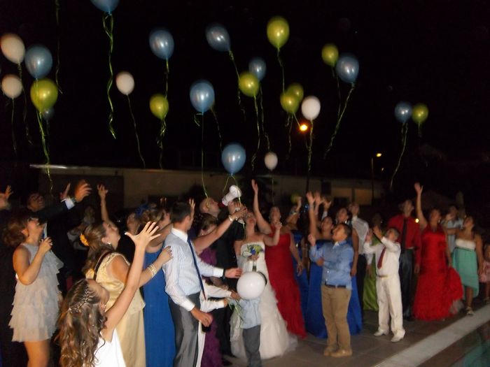 Soltar globos de colores - 1
