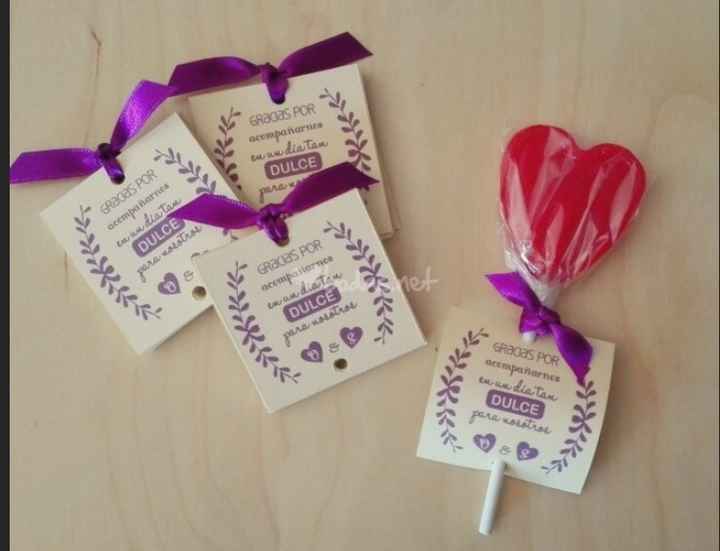 Detalle para ellas. - 1