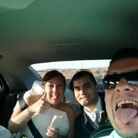 Selfie en el coche nupcial - 2