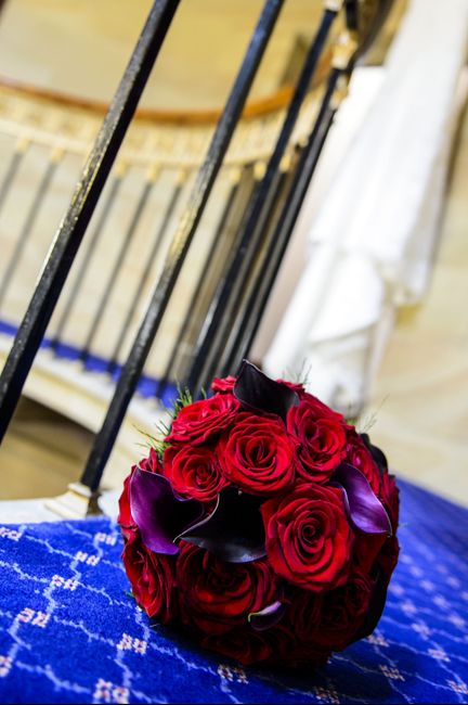 Rosas y Callas Lilies