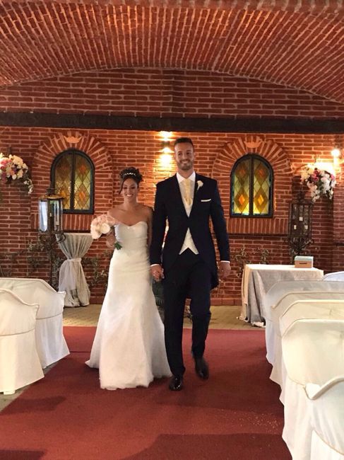 Postboda, lavar bajo vestido - 1