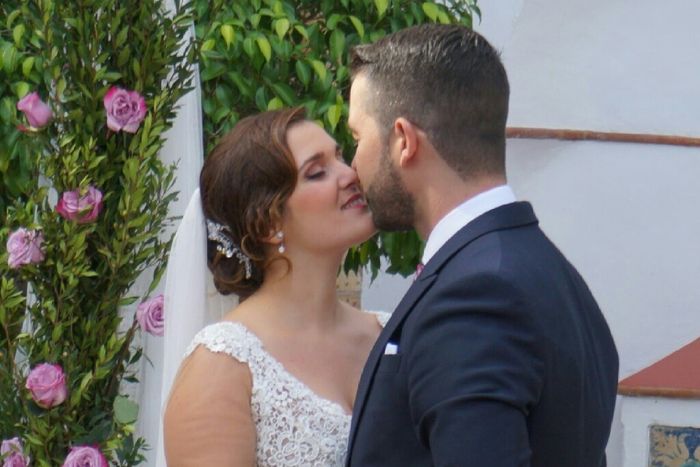 La mejor foto de beso de pareja es... - 1