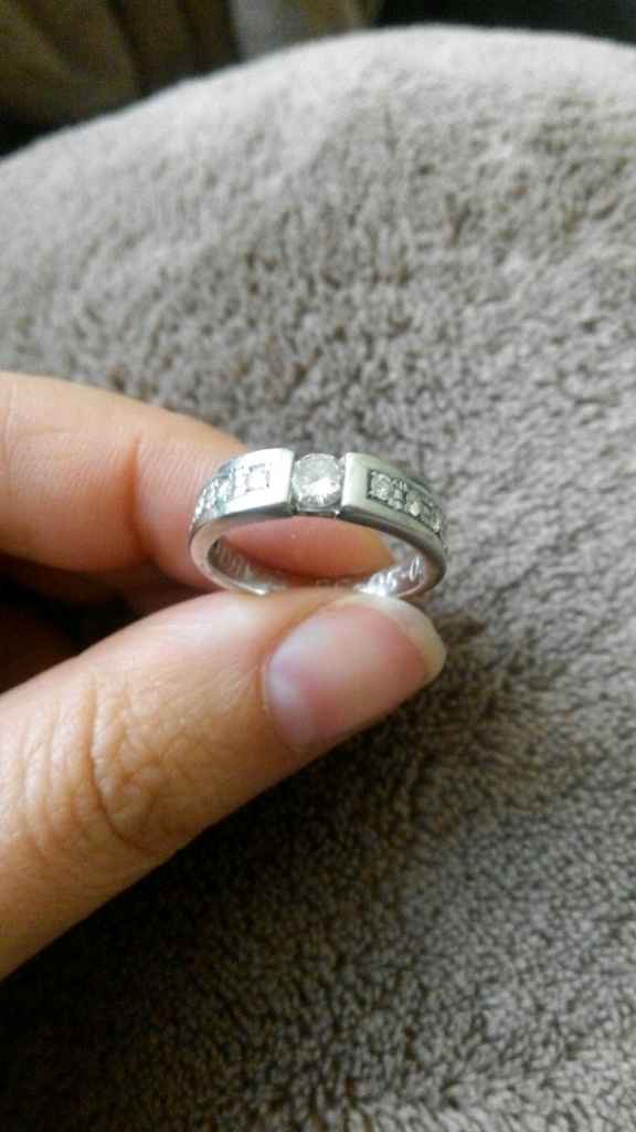 Pongamos todas nuestro anillo de compromiso - 1