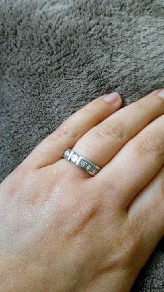 Pongamos todas nuestro anillo de compromiso - 2