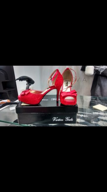 De que color llevareis zapatos y ramo?  - 2