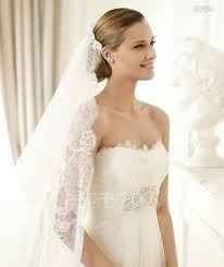 Modelo Decada Pronovias
