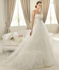 Modelo Decada Pronovias