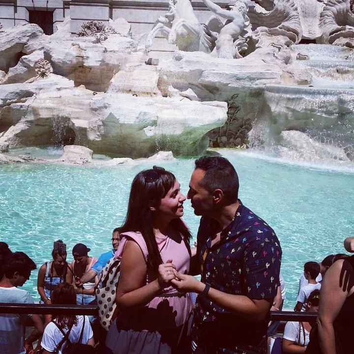 petición en la fontana di trevi