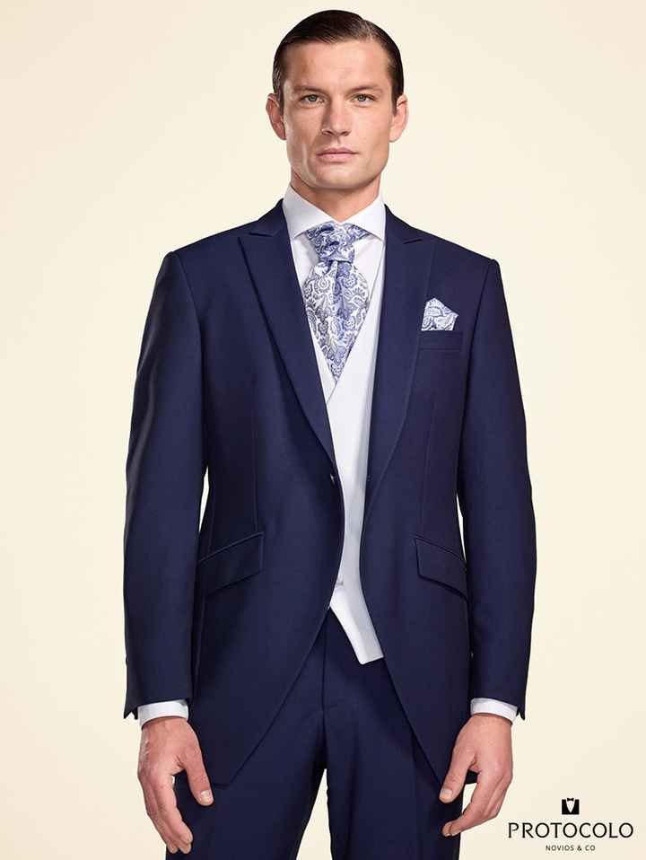 traje 17