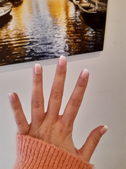 Mis uñas de novia 💅🏻💅🏻 2